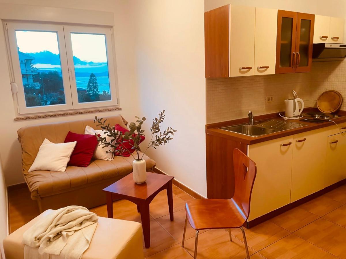 Apartments Stina セゲット・ヴラニツァ エクステリア 写真